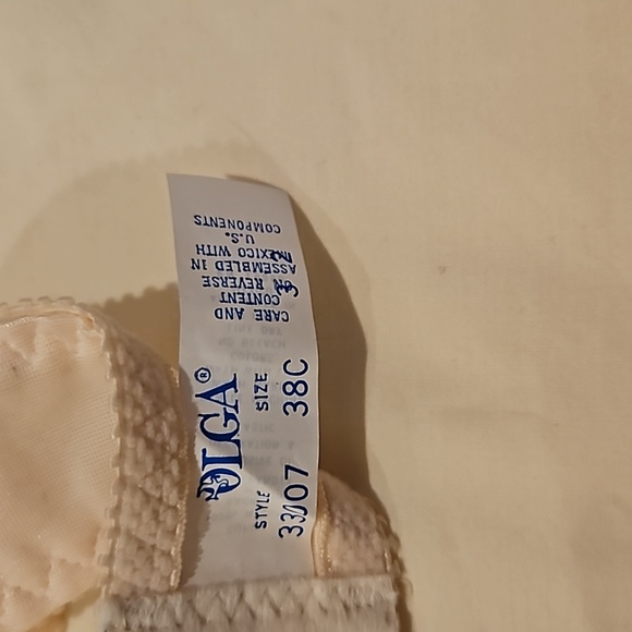 Olga Lace Trimmed Bra in Soft Peach - Picture 3 of 4